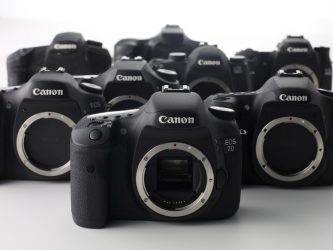 EOS 7D také patří k profi tělům